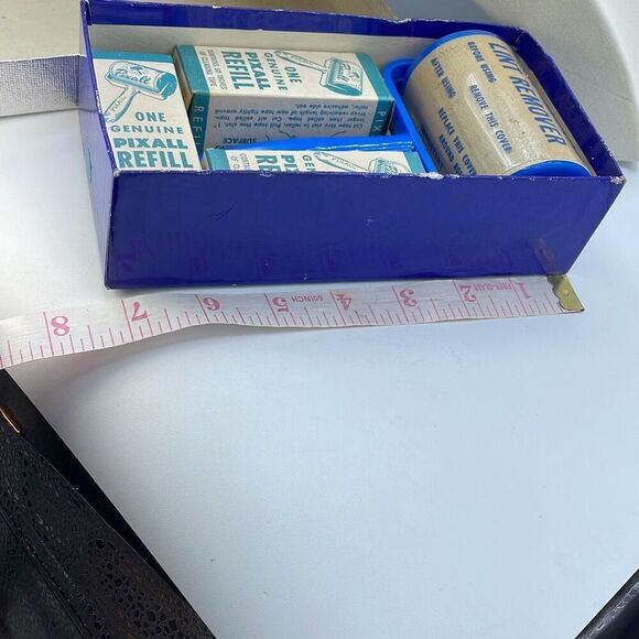 Vintage 1950’s Pixall lint remover + refills original box. - Picture 2 of 10